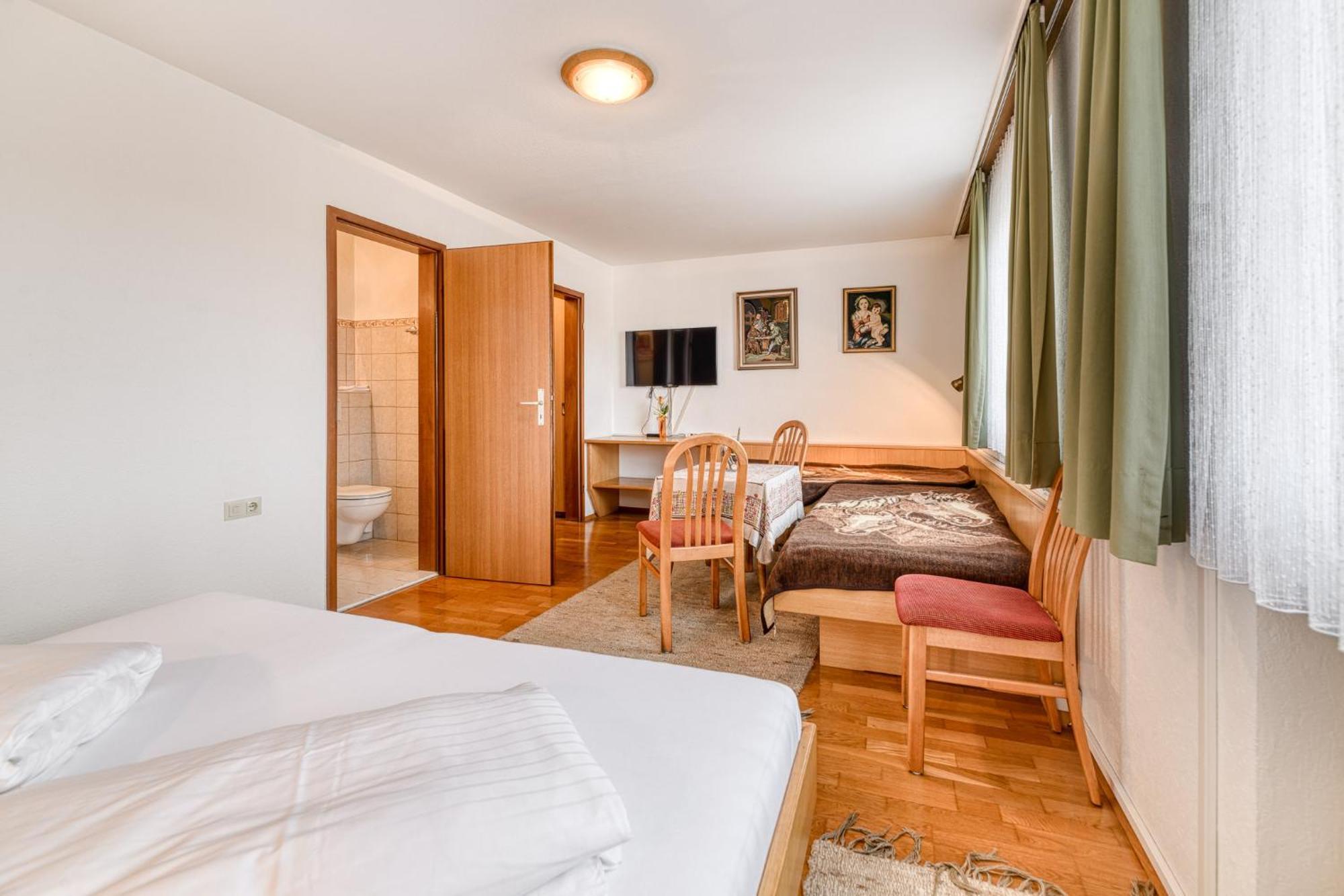 Gasthaus Hecht Hochst Bagian luar foto