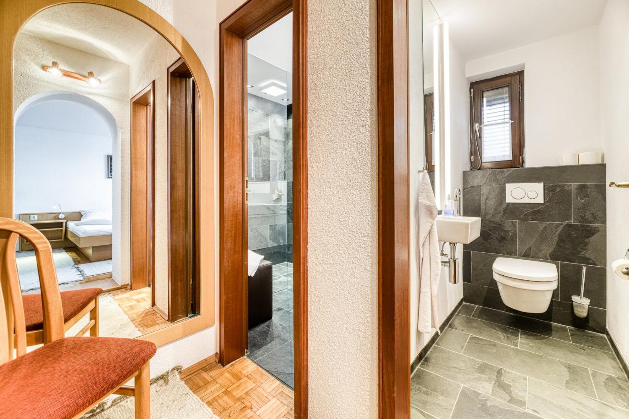 Gasthaus Hecht Hochst Bagian luar foto